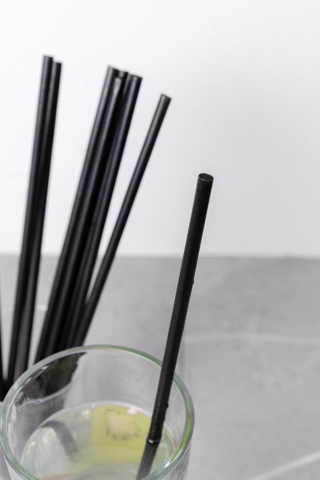 6 Black Flat Plastic Cocktail Stir Rods